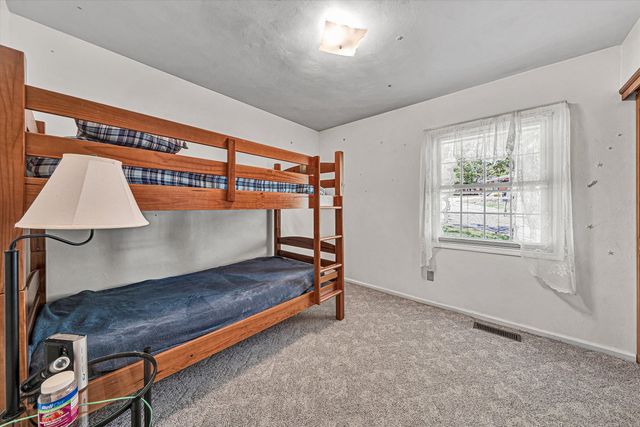 4940 North Lake DR, Roanoke, VA 24019