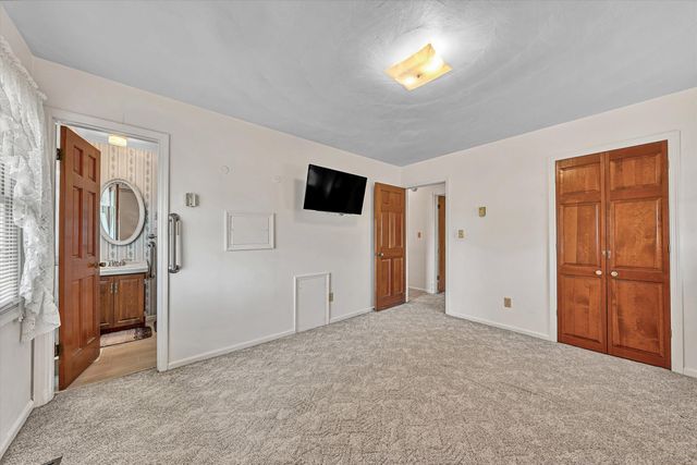 4940 North Lake DR, Roanoke, VA 24019