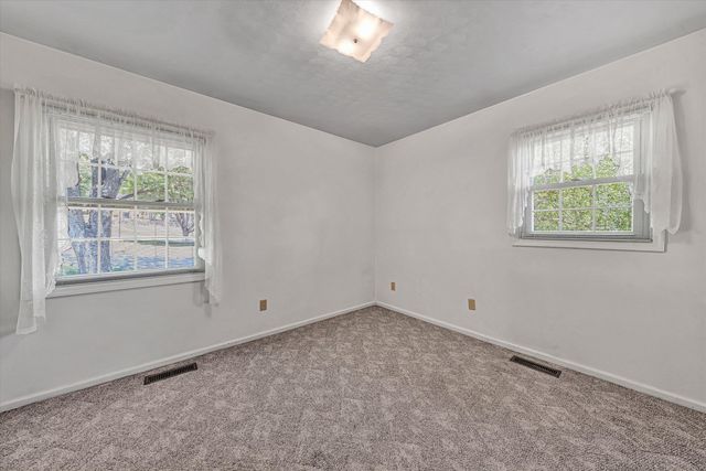 4940 North Lake DR, Roanoke, VA 24019