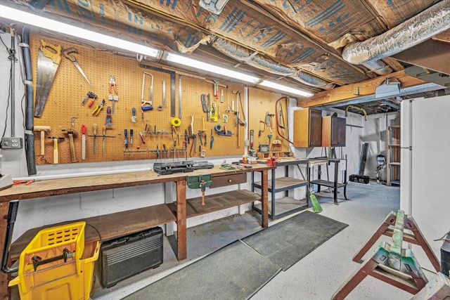4940 North Lake DR, Roanoke, VA 24019