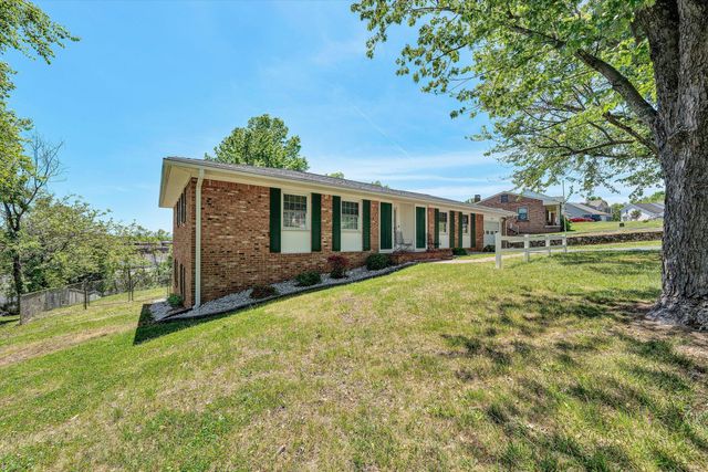 4940 North Lake DR, Roanoke, VA 24019