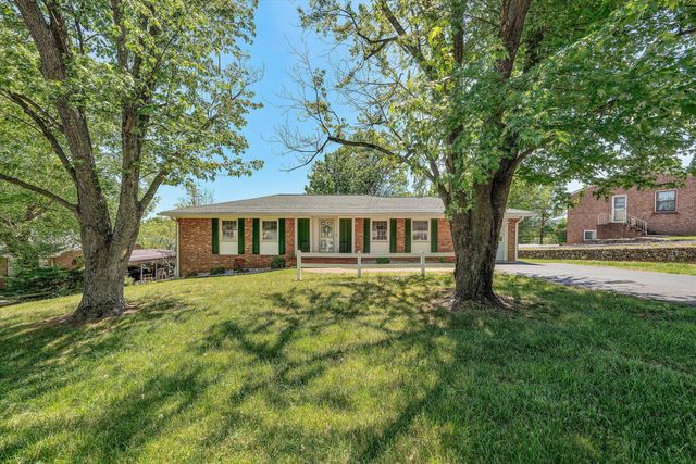 4940 North Lake DR, Roanoke, VA 24019