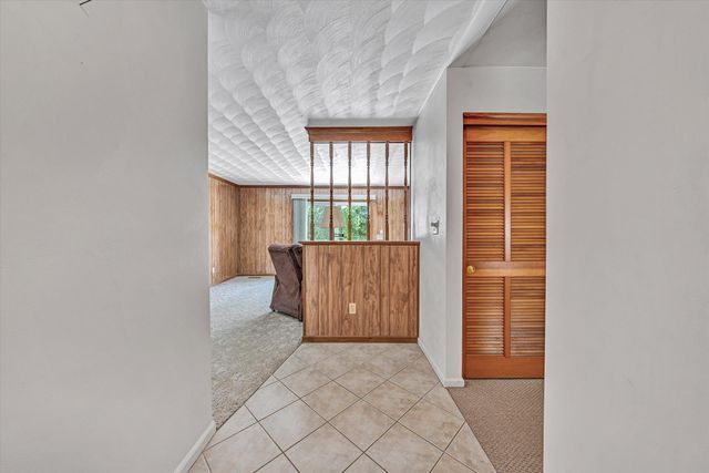4940 North Lake DR, Roanoke, VA 24019