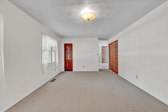 4940 North Lake DR, Roanoke, VA 24019