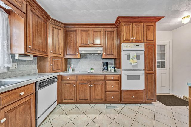 4940 North Lake DR, Roanoke, VA 24019