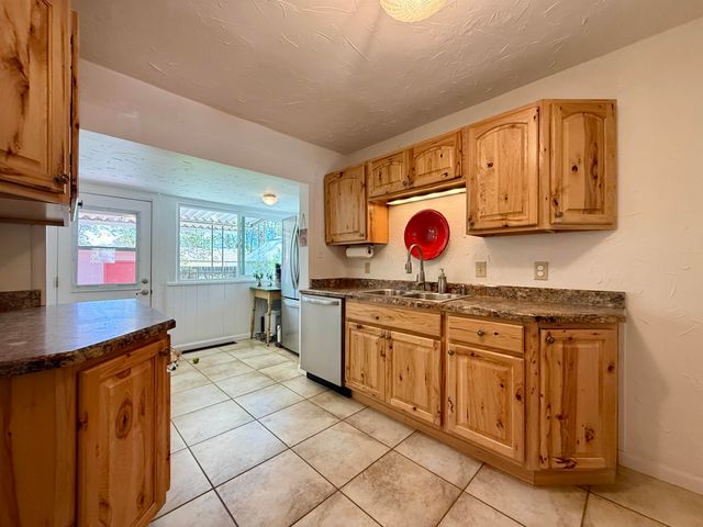 435 W 4th Street, Palisade, CO 81526