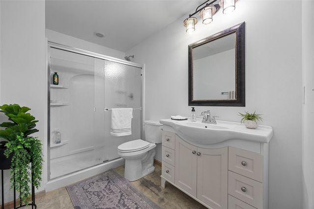 3655 Stoneview Circle SW, Cedar Rapids, IA 52404