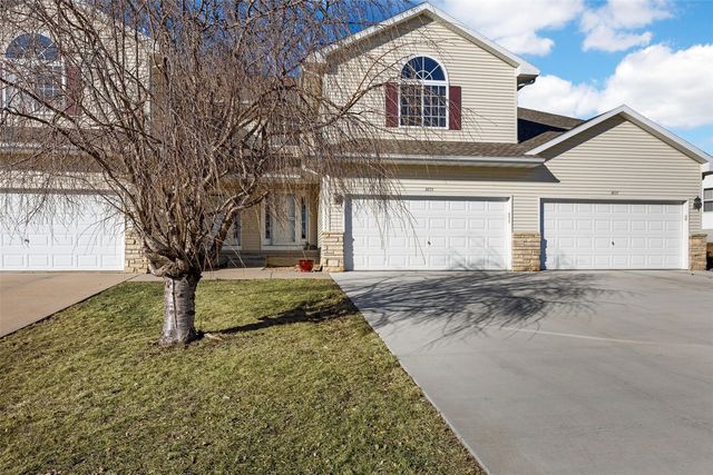 3655 Stoneview Circle SW, Cedar Rapids, IA 52404