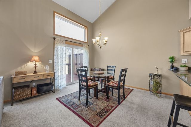 3655 Stoneview Circle SW, Cedar Rapids, IA 52404