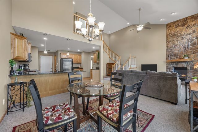 3655 Stoneview Circle SW, Cedar Rapids, IA 52404