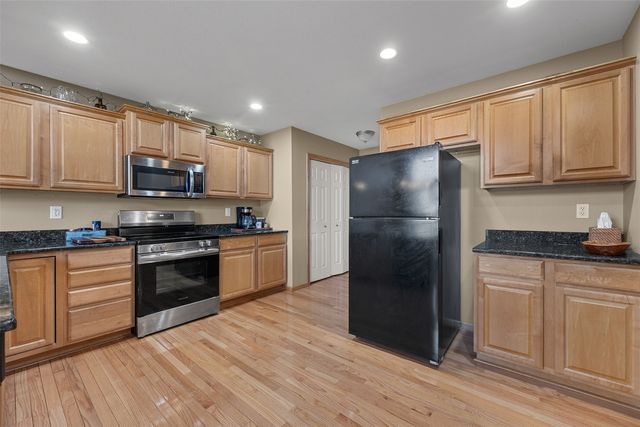 3655 Stoneview Circle SW, Cedar Rapids, IA 52404