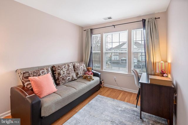 322 FOUNTAYNE LN, Lawrence, NJ 08648