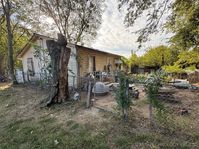 413 M NE, Ardmore, OK 73401