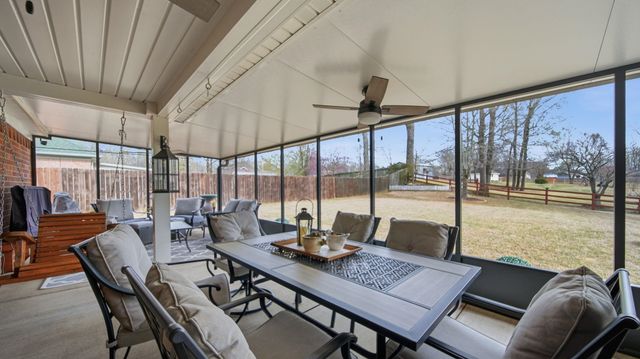 37 KILKENNY DR, Munford, TN 38058