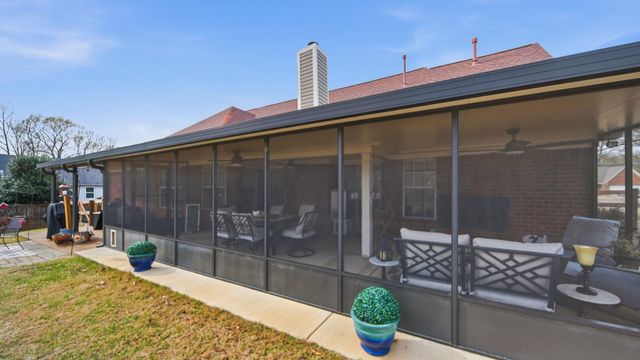 37 KILKENNY DR, Munford, TN 38058