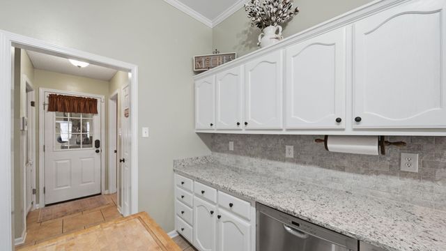 37 KILKENNY DR, Munford, TN 38058