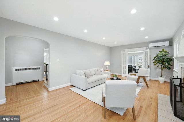 1821 SHEPHERD ST NE, Washington, DC 20018