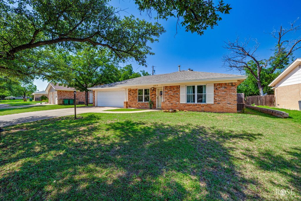 Image 1 of property listing at 3818 Nottingham Trail, San Angelo, TX 76901
