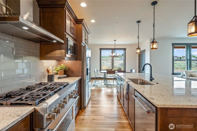 2516 Plateau Drive, East Wenatchee, WA 98802