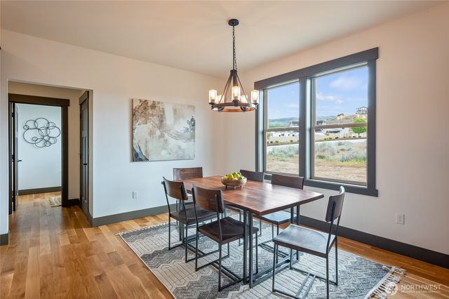 2516 Plateau Drive, East Wenatchee, WA 98802