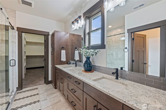 2516 Plateau Drive, East Wenatchee, WA 98802