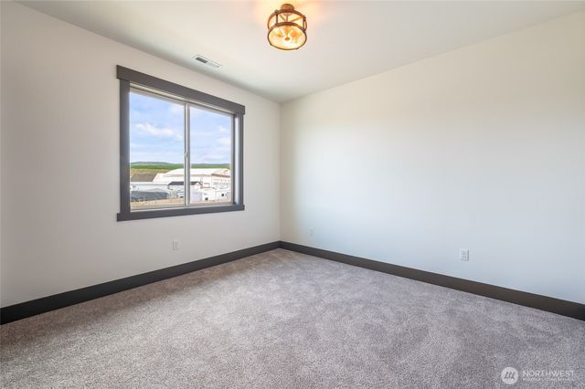 2516 Plateau Drive, East Wenatchee, WA 98802