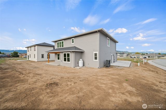 2516 Plateau Drive, East Wenatchee, WA 98802
