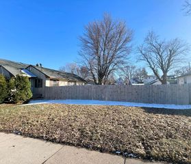 1102 Jenks Avenue, Saint Paul, MN 55106