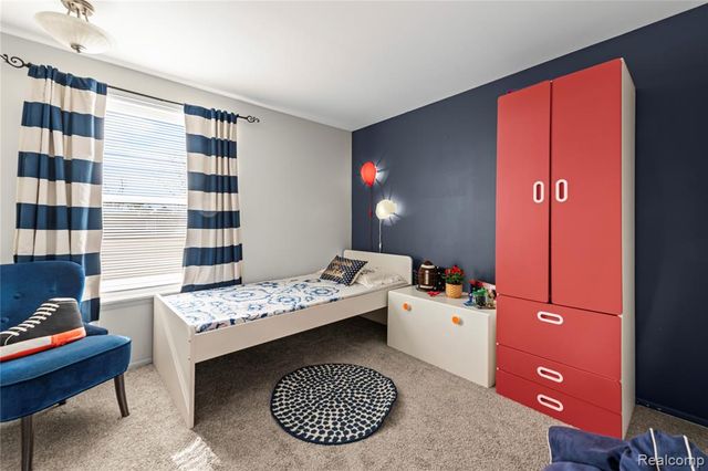 11345 Geoffry Drive, Warren, MI 48093