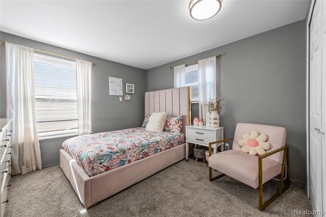 11345 Geoffry Drive, Warren, MI 48093