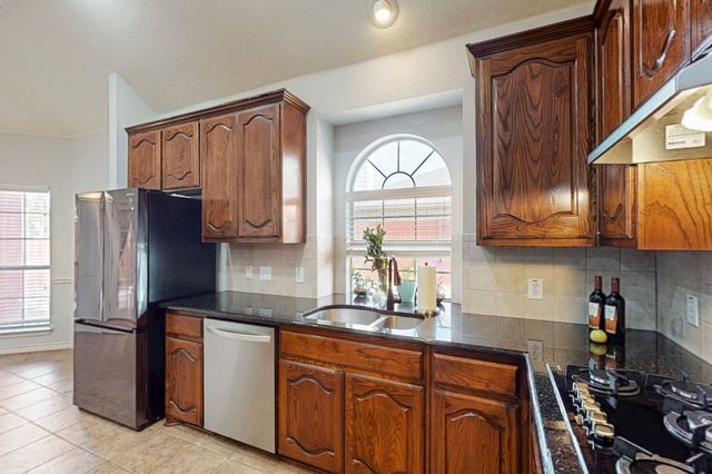 6925 Cattle Drive, Fort Worth, TX 76179