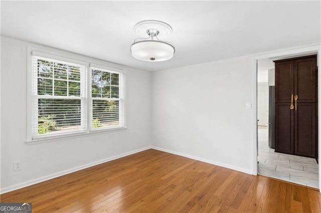 800 Glenairy Drive, Sandy Springs, GA 30328