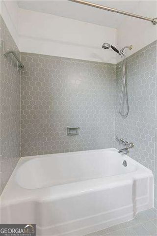 800 Glenairy Drive, Sandy Springs, GA 30328