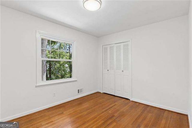 800 Glenairy Drive, Sandy Springs, GA 30328