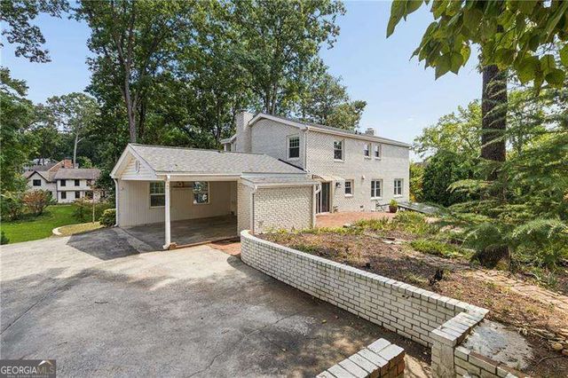 800 Glenairy Drive, Sandy Springs, GA 30328