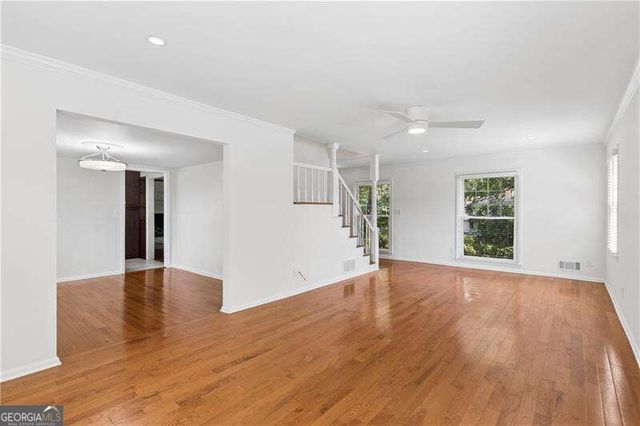 800 Glenairy Drive, Sandy Springs, GA 30328
