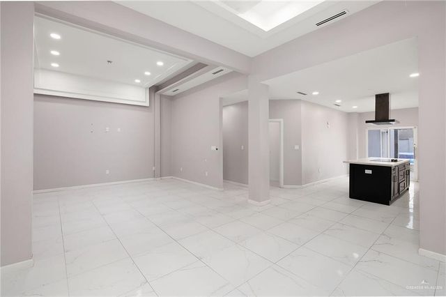 311 W 9th Street, San Juan, TX 78589