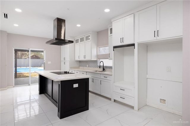 311 W 9th Street, San Juan, TX 78589