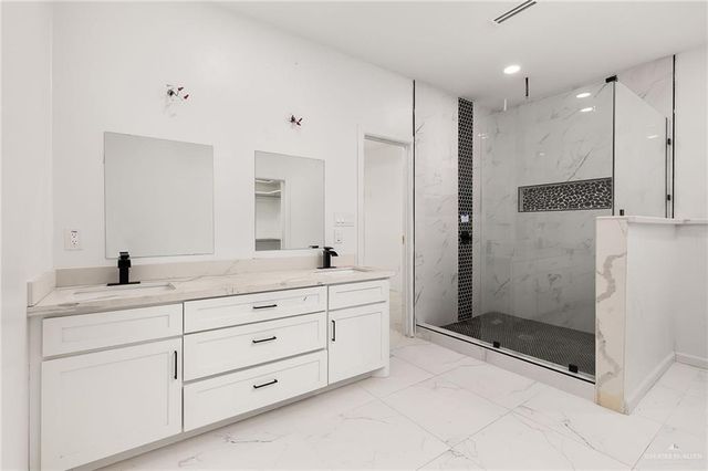 311 W 9th Street, San Juan, TX 78589