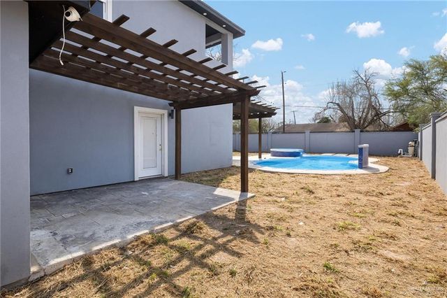 311 W 9th Street, San Juan, TX 78589