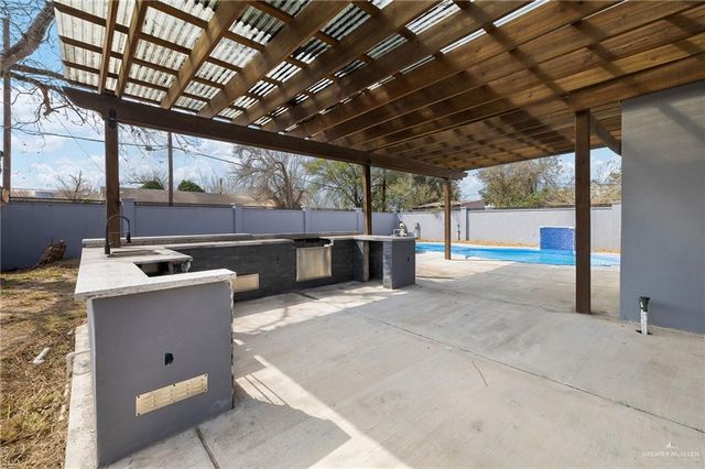 311 W 9th Street, San Juan, TX 78589