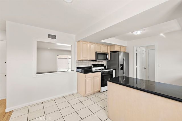 1409 E Orange Grove, Orange, CA 92867