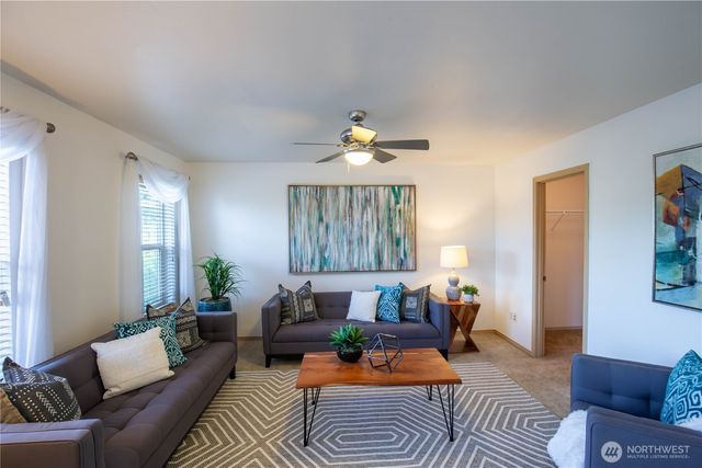 33219 41st Place S, Federal Way, WA 98001