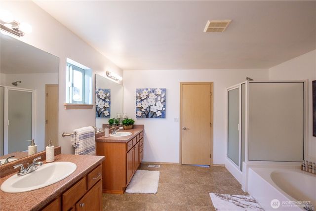 33219 41st Place S, Federal Way, WA 98001