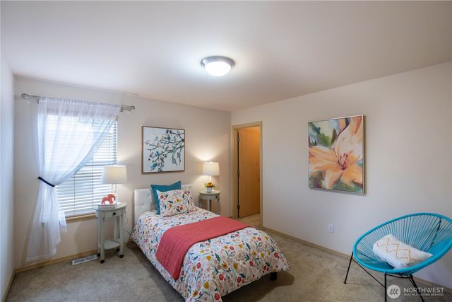 33219 41st Place S, Federal Way, WA 98001