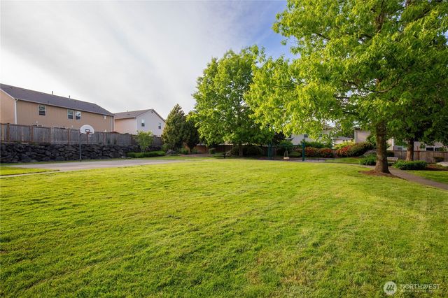33219 41st Place S, Federal Way, WA 98001