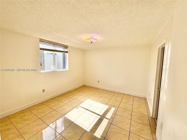 10090 NW 80th Ct 1542, Hialeah Gardens, FL 33016