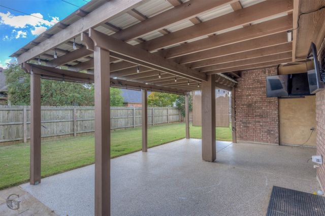 830 Entrada Street, Bossier City, LA 71111