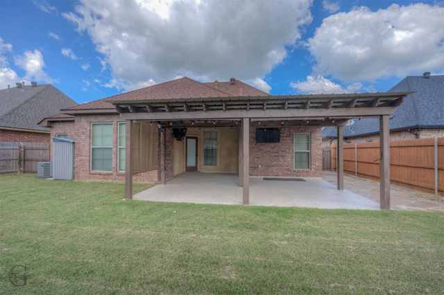 830 Entrada Street, Bossier City, LA 71111