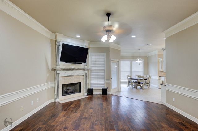 830 Entrada Street, Bossier City, LA 71111